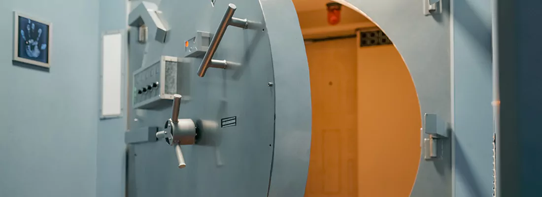 Vault and Safe locksmith services in Wellington, FL